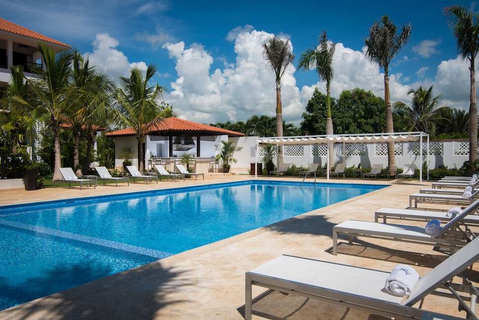 Hotel Casa Hemingway cover