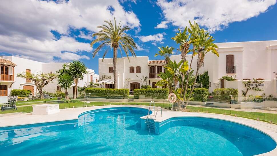 Macdonald Villacana Resort cover