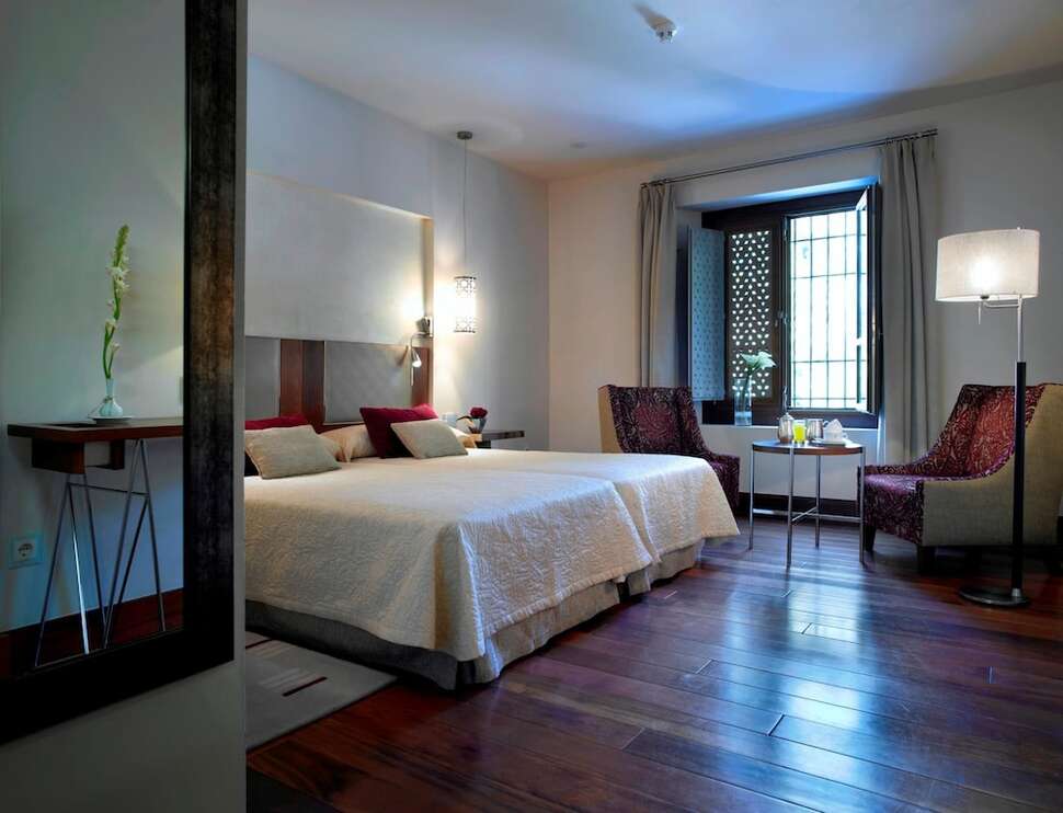 Parador de Granada Hotel cover