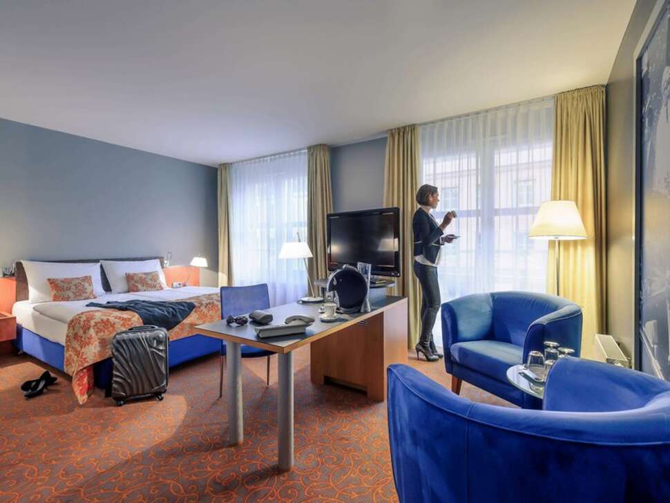 Mercure Hotel & Residenz Checkpoint Charlie cover