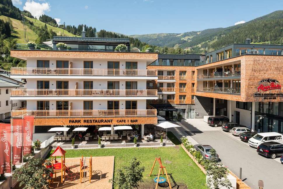 Alpenparks Hotel & Appartementen Central cover