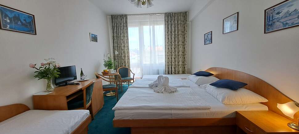 Hotel Legie cover