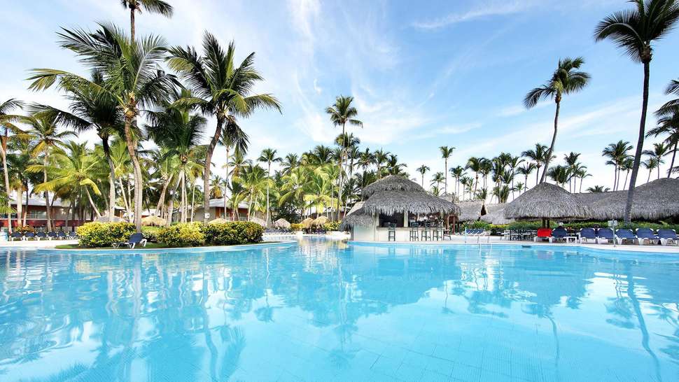 Grand Palladium Palace Resort Spa & Casino cover