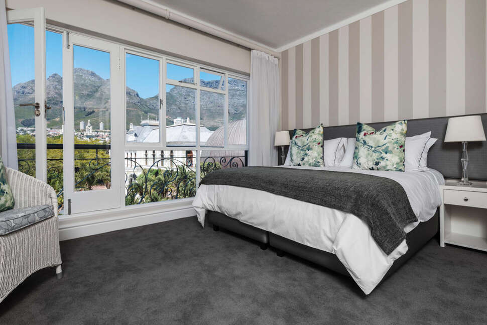 Cape Town Hollow Boutique Hotel cover