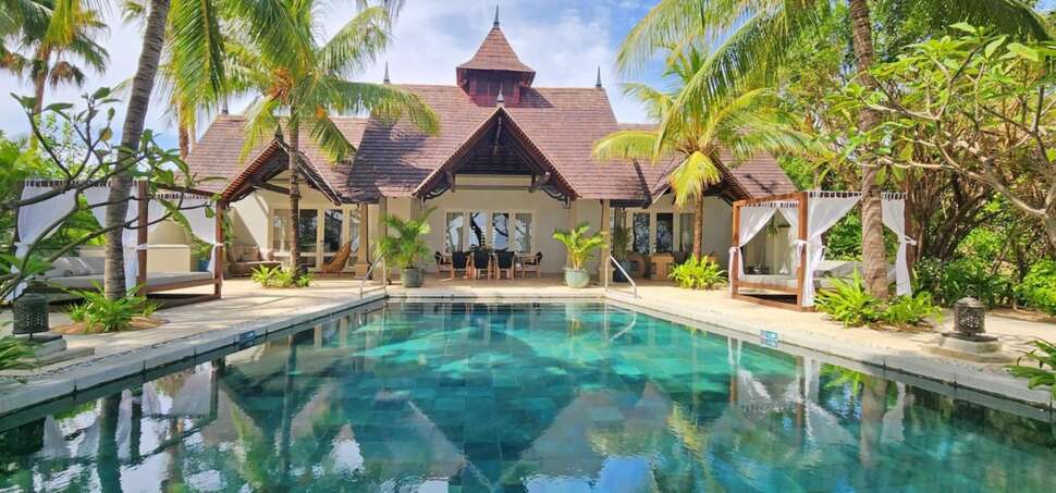 Maradiva Villas Resort & Spa cover