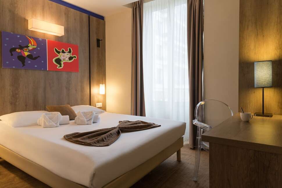 Hotel Le Seize cover