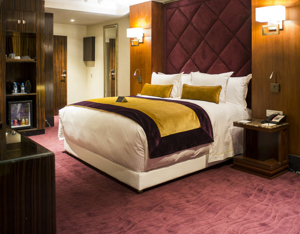 Le Casablanca Hotel cover