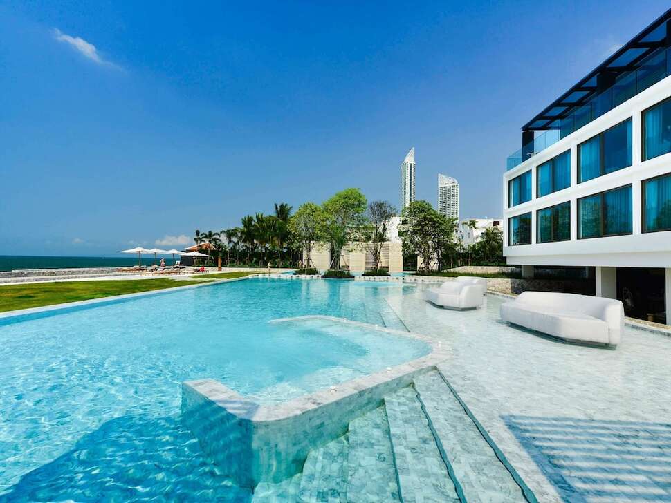 Veranda Resort Pattaya cover