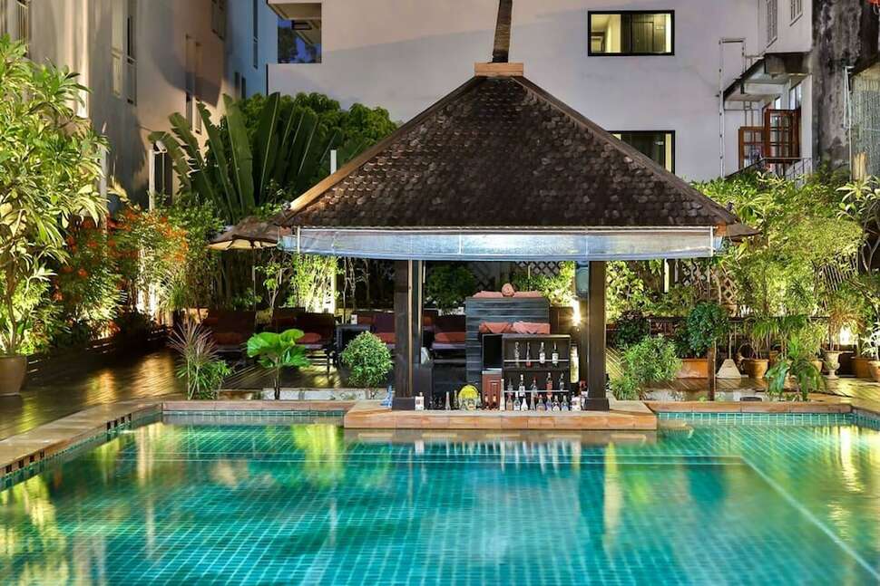 Sunbeam Hotel Pattaya cover