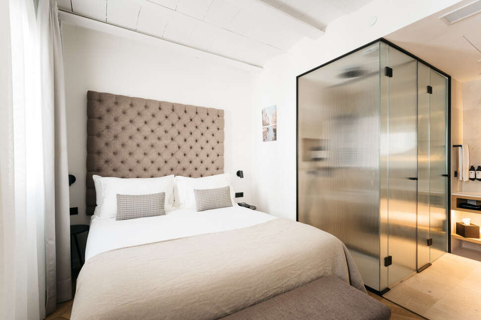 Boutique Hotel Petit Montision cover
