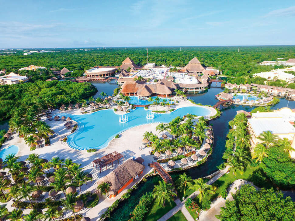 Grand Palladium White Sand Resort & Spa cover