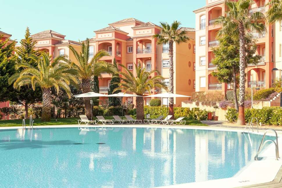 Ama Islantilla Resort cover