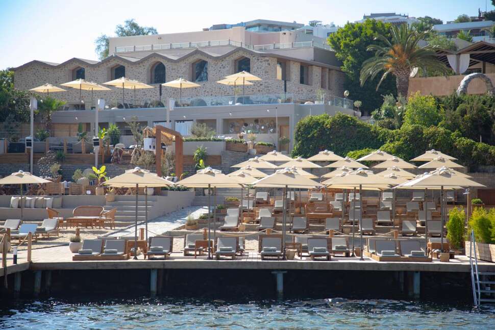 Ruins Luxury Resort cover