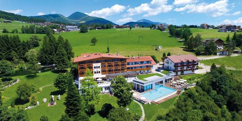 Parkhotel Holzerhof cover