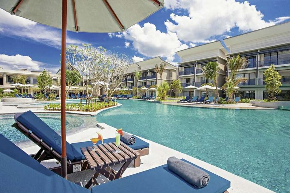 Le Meridien Khao Lak Resort & Spa cover