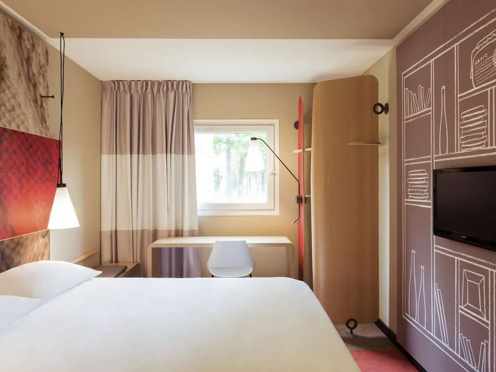 Ibis Hamburg Alster Centrum cover