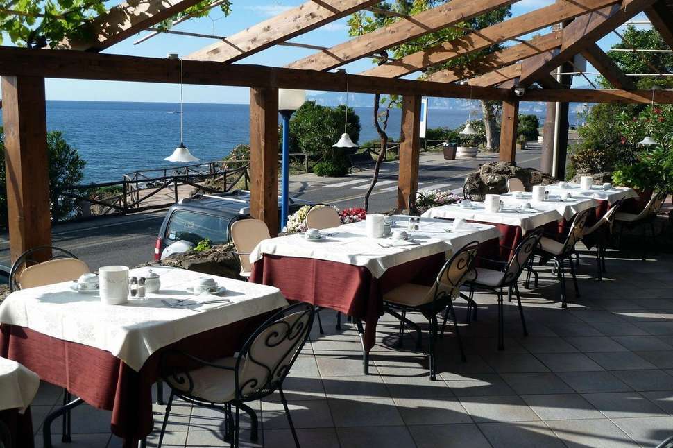 Hotel Costa Dorada cover