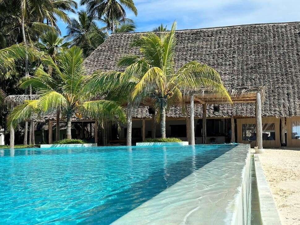 Ndame Paje Hotel cover