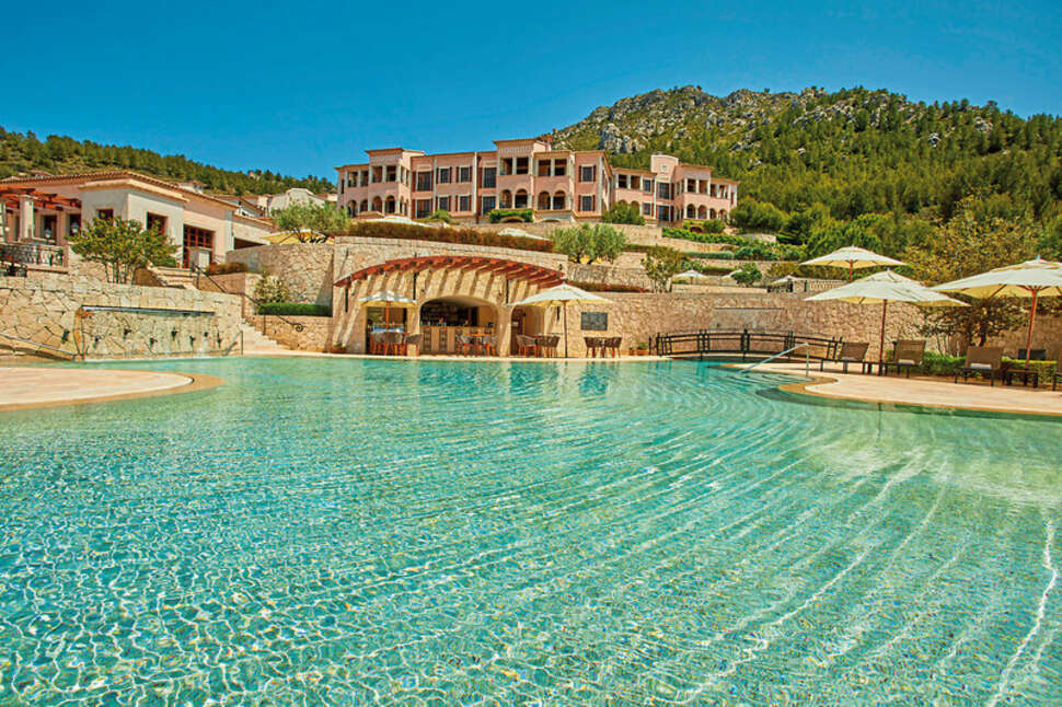 Cap Vermell Beach Hotel cover