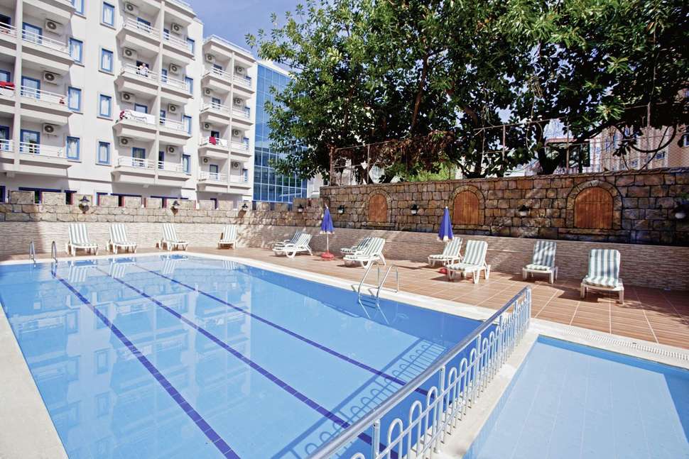 Diamore Hotel cover