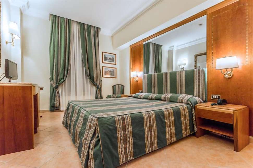 Raeli Hotel Archimede