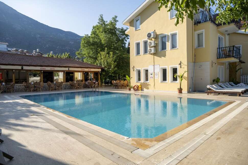 Gunes Boutique Hotel cover