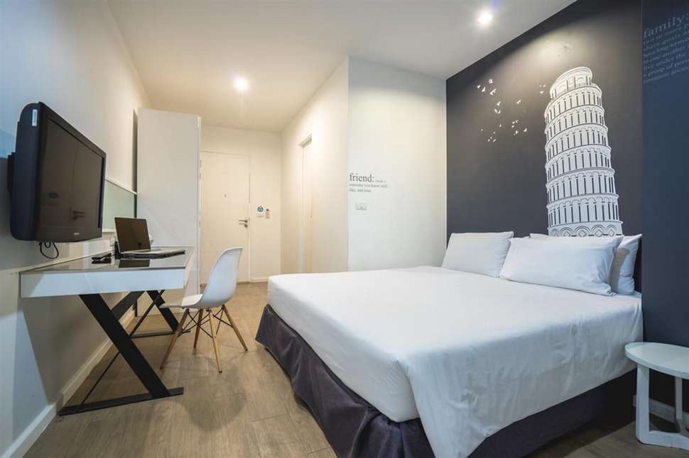 Blu Monkey Bed & Breakfast cover