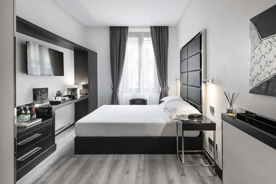 Napoleon Hotel