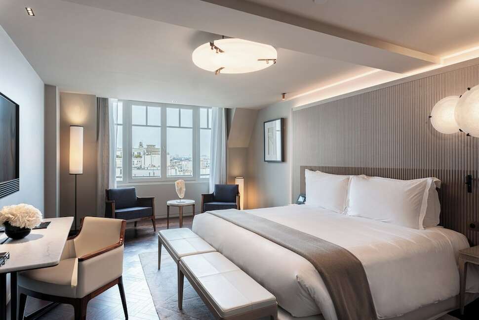 Hotel Lutetia cover