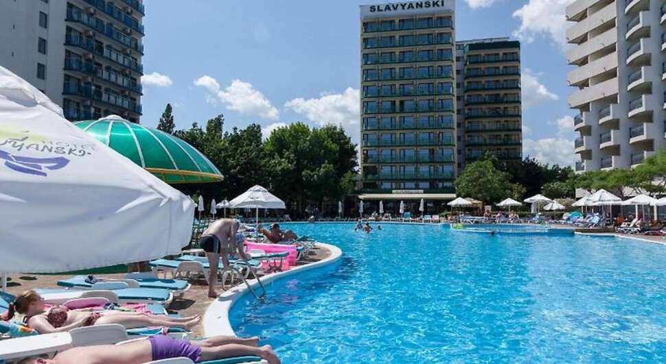 Slavyanski Hotel cover