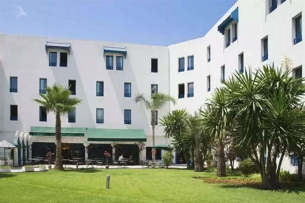 Ibis Casa Gare cover