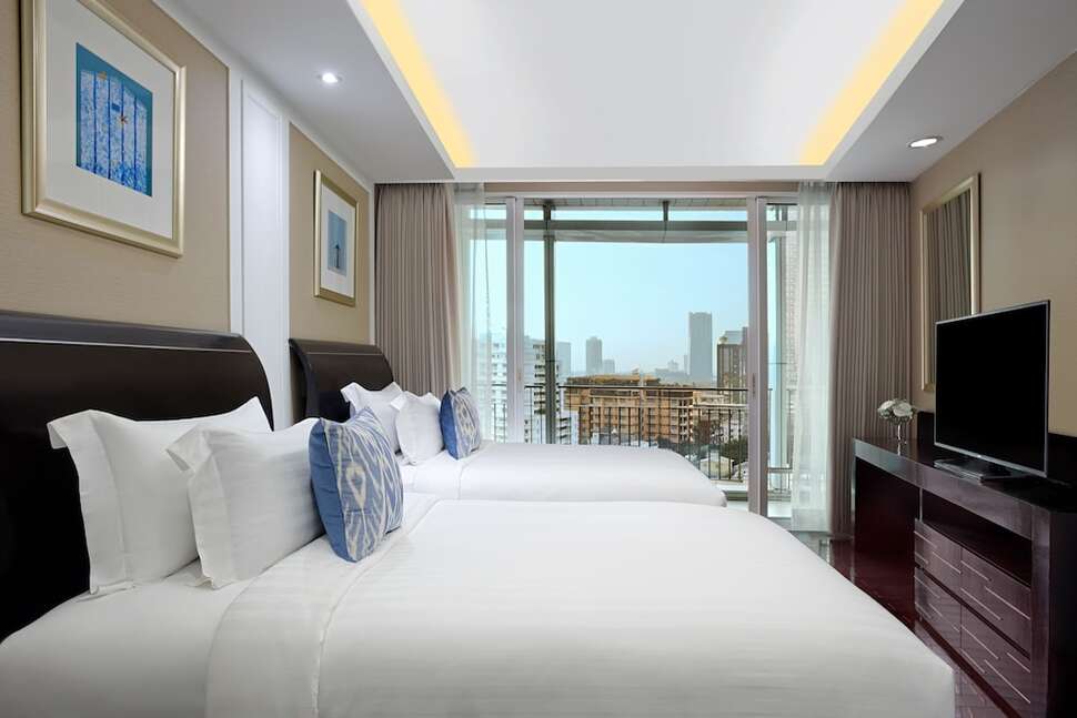 Dusit Suites Hotel Ratchadamri cover