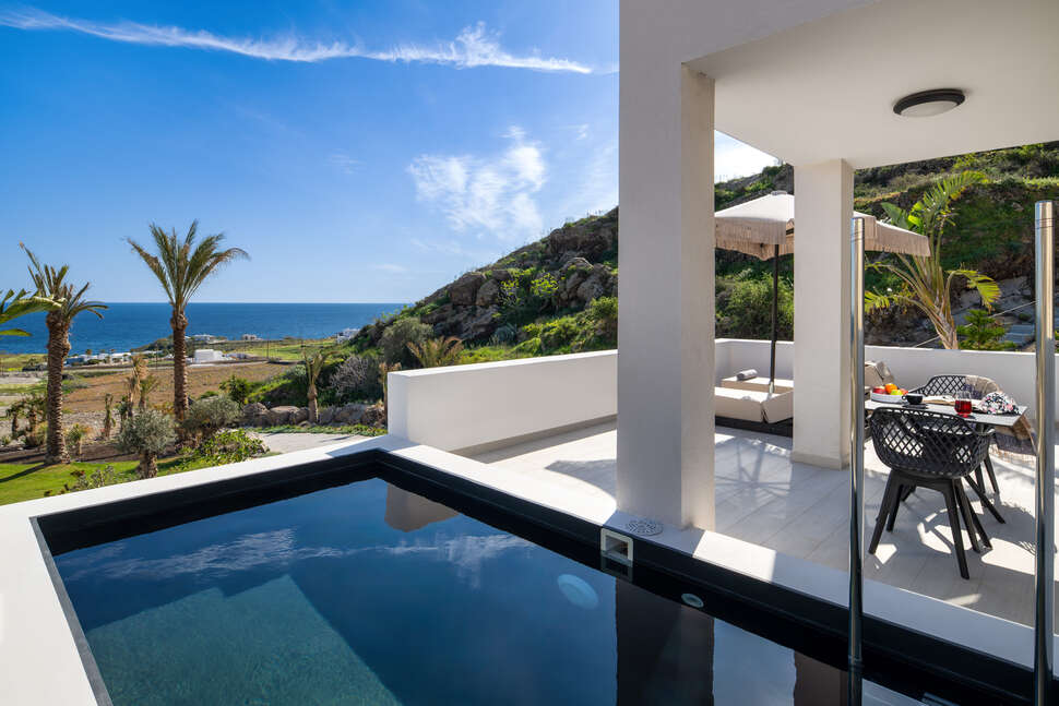 Palm Island Suites cover