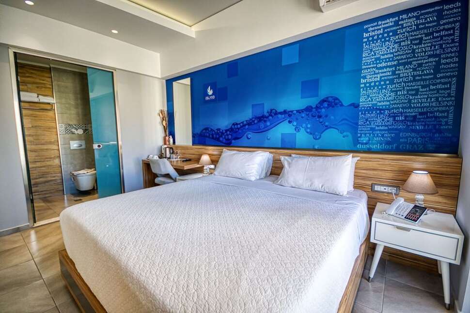 Island Boutique Hotel cover