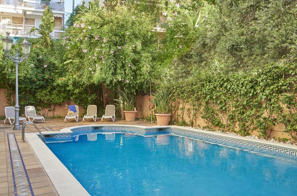 Hotel URH Sitges Playa cover