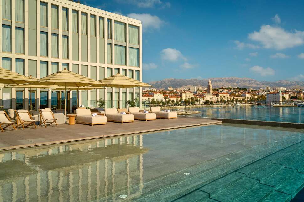 Hotel Ambasador Split cover