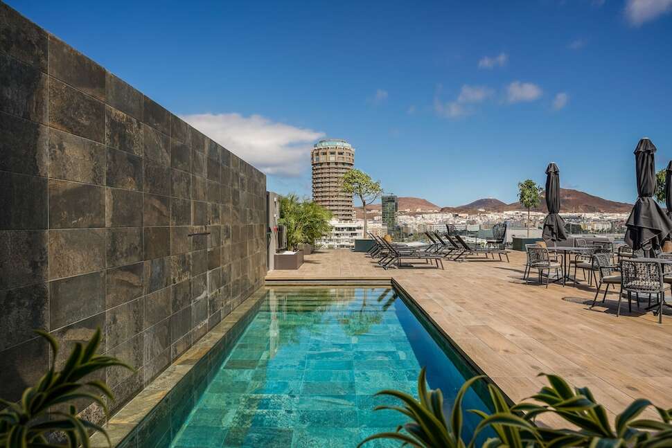 Hotel Livvo Lumm cover