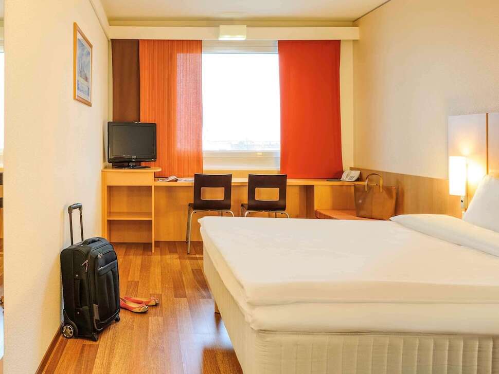 Ibis Wien Messe cover