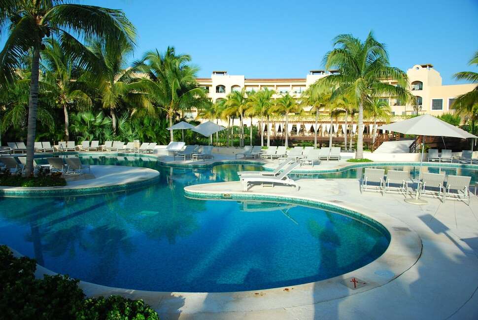 Hacienda Tres Rios cover