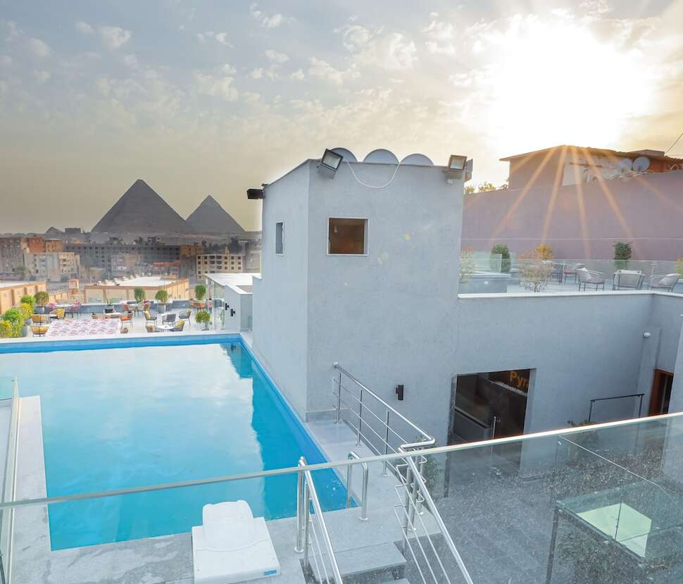 Pyramid Front Hotel cover