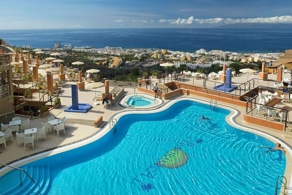 Kn Panoramica Aparthotel cover