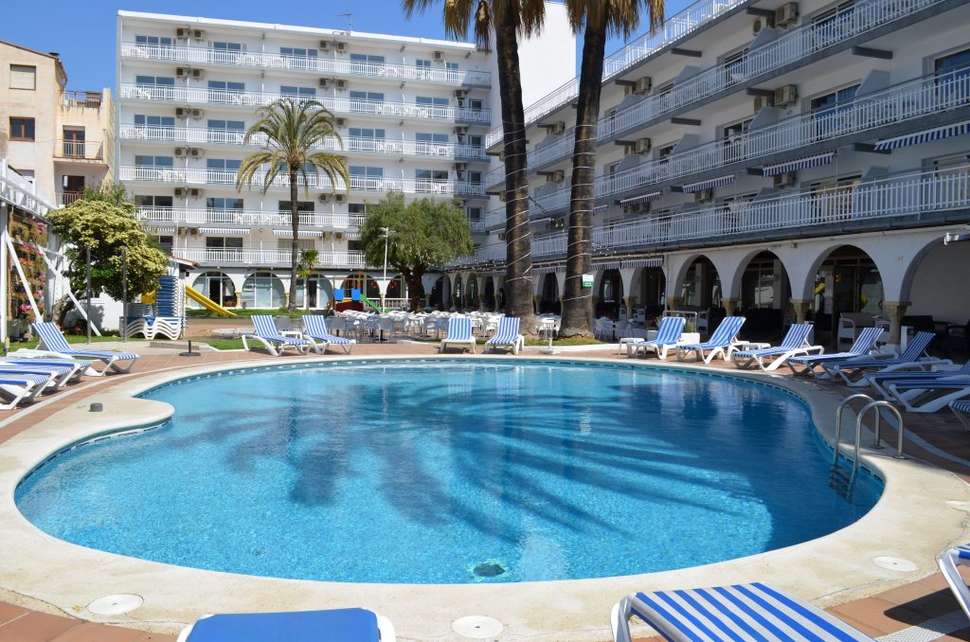 Hotel & Appartementen Solimar cover