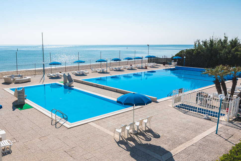 Club del Sole Le Mimose Family Resort cover