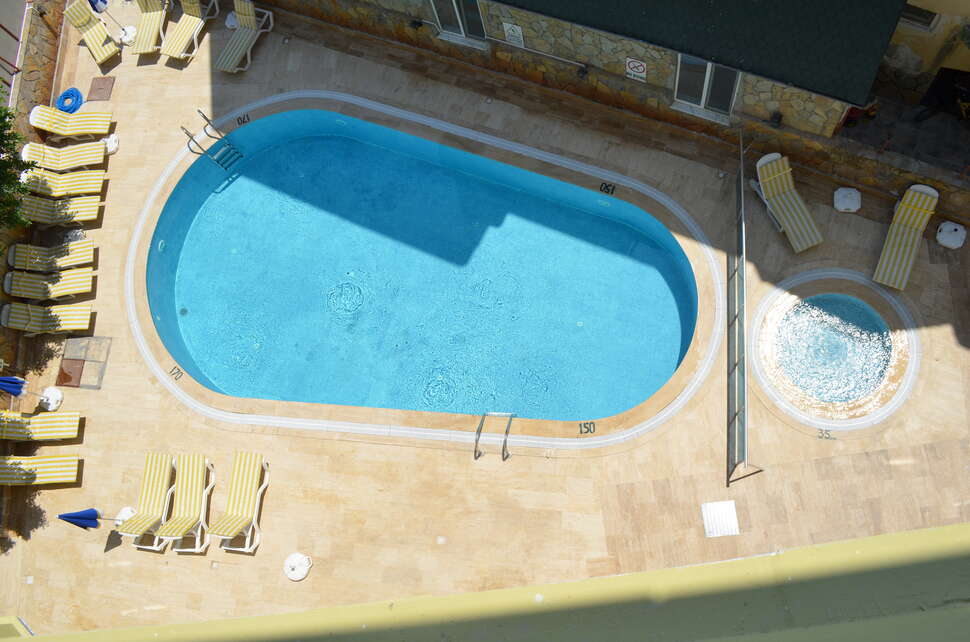 Mitos Aparthotel cover