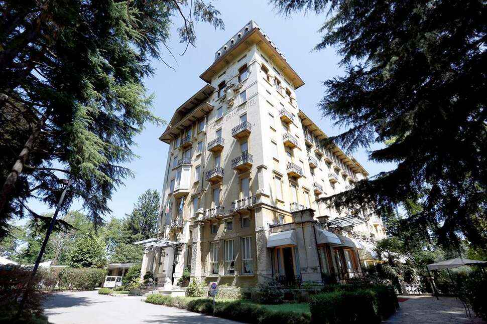 Palace Grand Hotel Varese cover