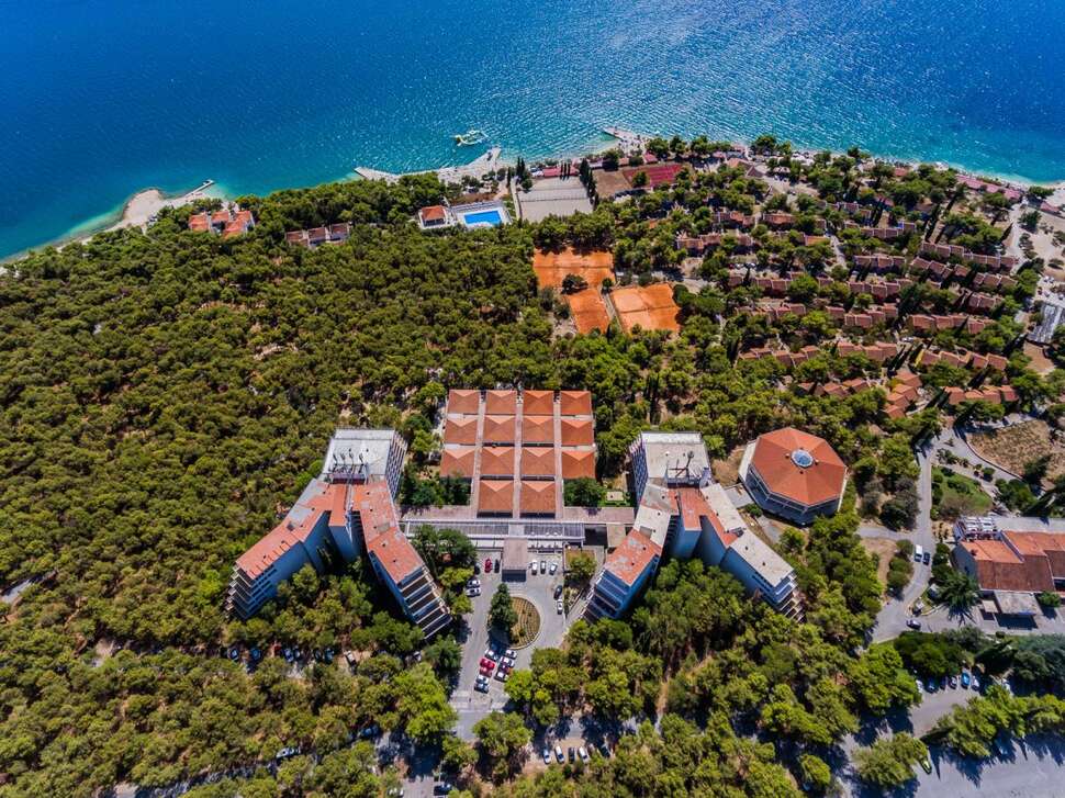 Hotel Medena cover