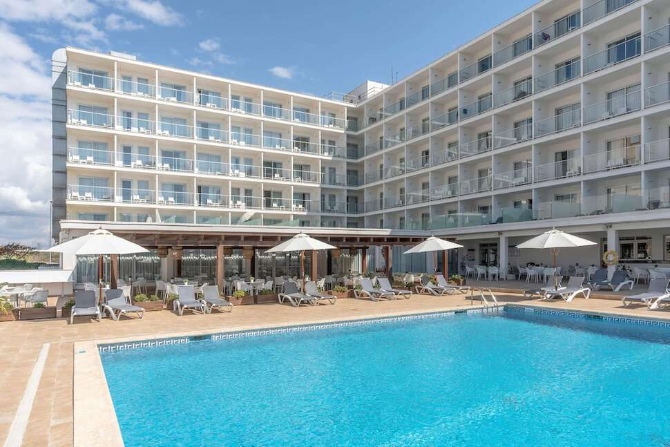 Alua Leo Hotel cover