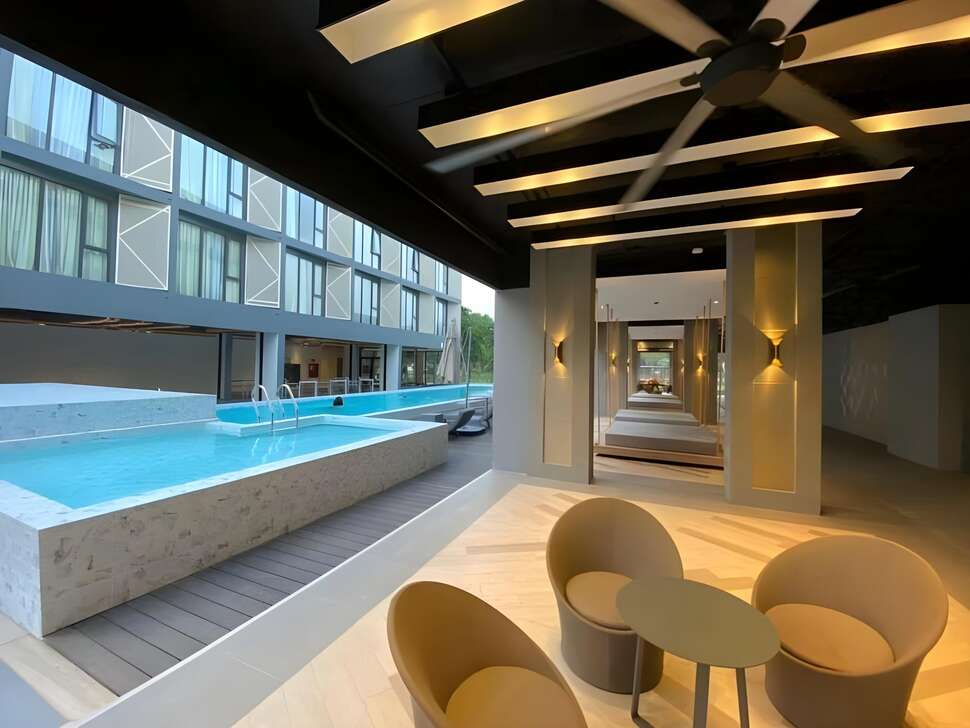 Canalis Suvarnabhumi Airport Hotel cover