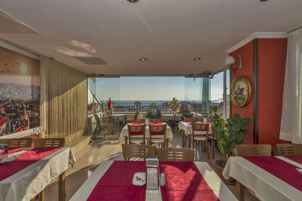 Grand Inova Hotel cover