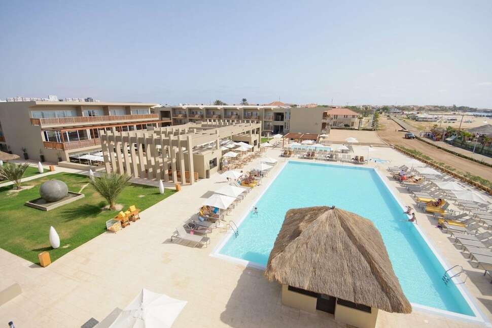 Hotel Oasis Salinas Sea cover